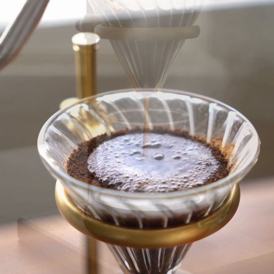 Pour-over bloom in copper ring